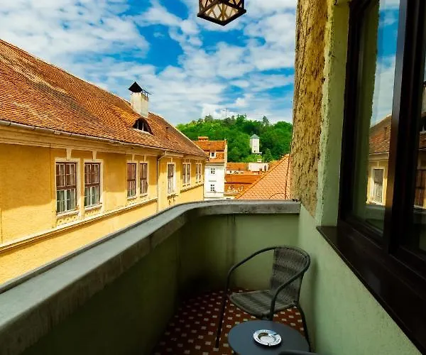 Db Apt - Comfort And Space In The Heart Of Old Town